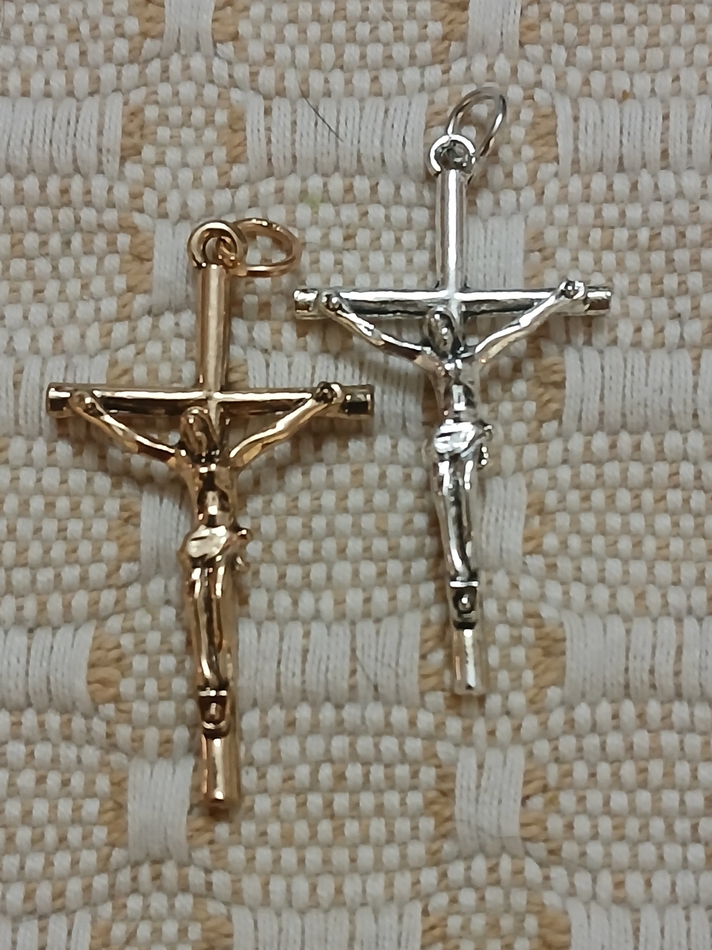 1.5" Rose Gokd & Silver Color Crucifix Neckelace Pendants Excellent